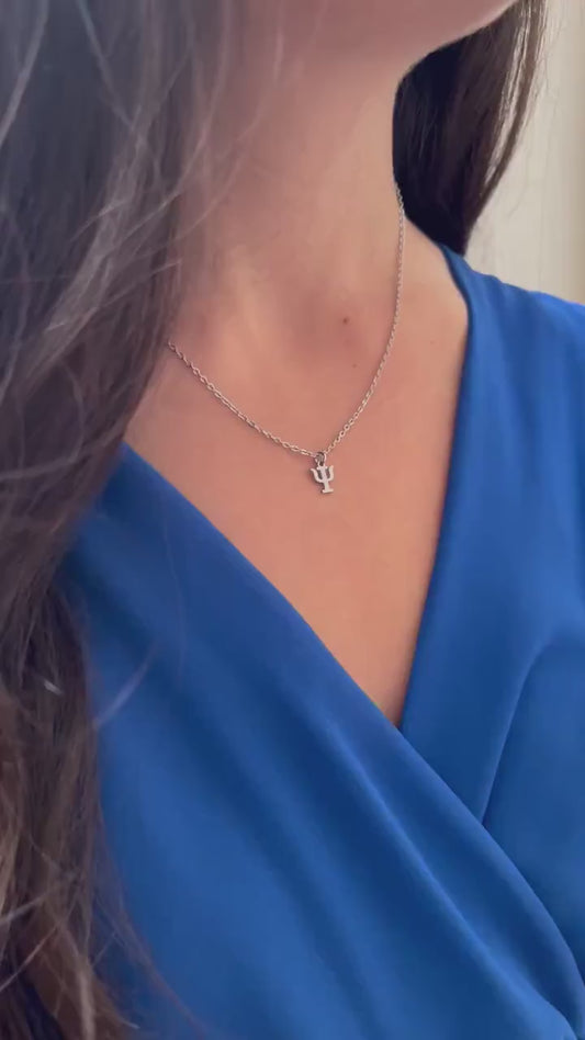 Cadena Laminada en oro con Charm de Psicologia